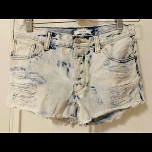 🌟SOLD🌟 Aritzia Talula distressed jean shorts size 26
